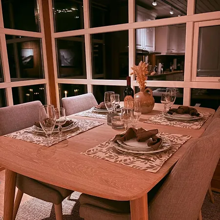 Nikolaisens Nordic Panorama Hideaway * 스트란다